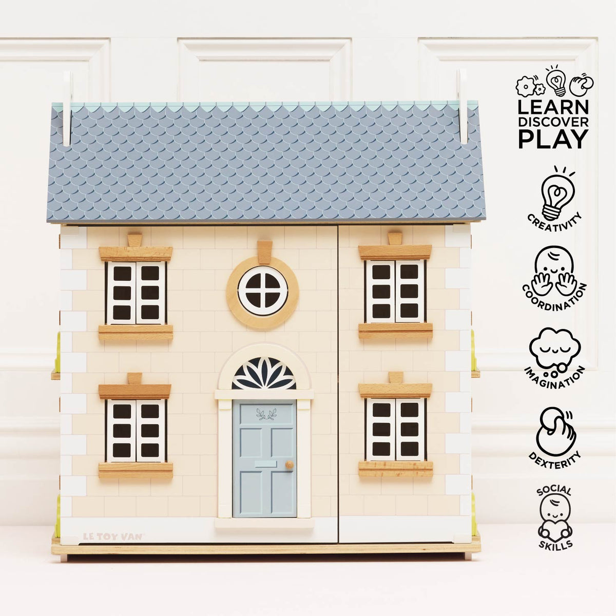 Bay Tree Wooden Dolls House